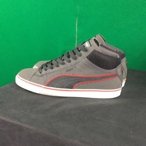 Pumas  Heritage Basketball Mid